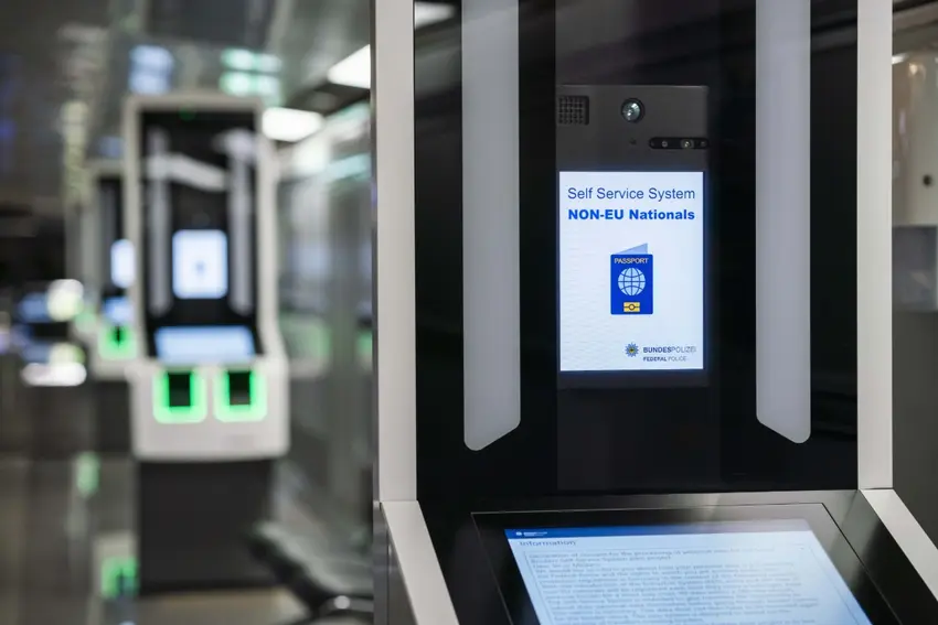 Borne EES en libre-service pour ressortissants hors UE, capture biométrique